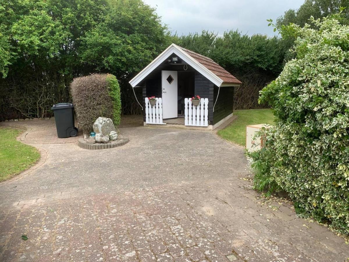 Stunning Romantik Cabin Close To Baltic Sea Villa Idestrup Exterior photo