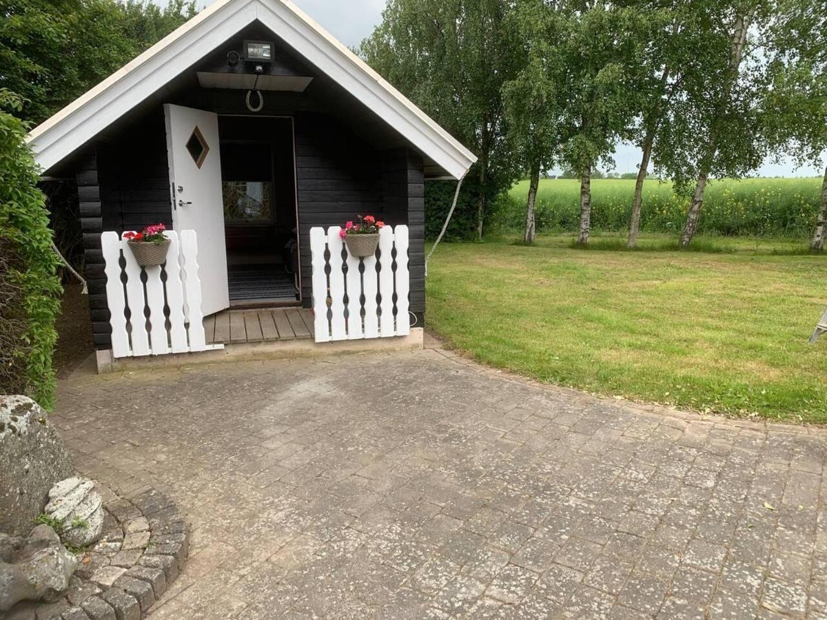 Stunning Romantik Cabin Close To Baltic Sea Villa Idestrup Exterior photo